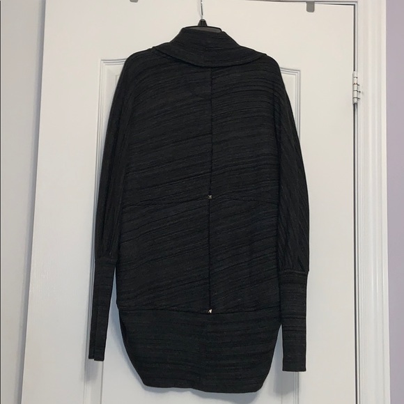 Aritzia Heather Black Diderot Sweater - Picture 3 of 10